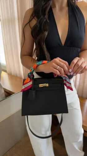 Bolsa Feminina Premium Média Estruturada 20x27cm com Alça Transversal