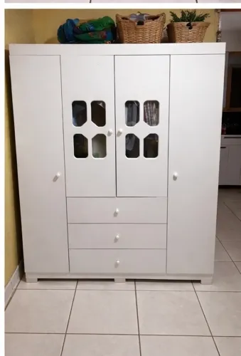 Guarda roupa infantil