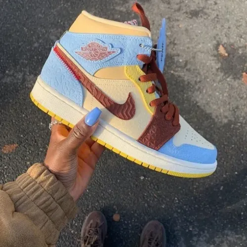 Air Jordan 1 Mid Fearless Maison
