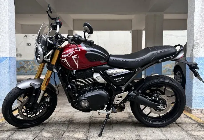 Triumph speed 400 24/24 - Super nova com apenas 6.106 km