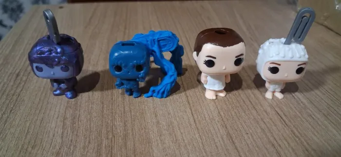 KINDER JOY STRANGER THINGS