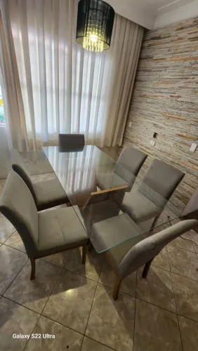 Mesa de vidro - 1,80 x 0.90m - 6 cadeiras linho