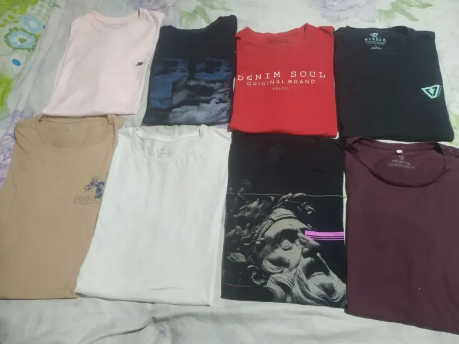 Lote de camisetas de marca G e GG ótimo estado