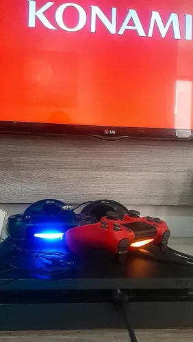 Ps4 slim 1TB