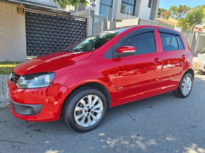 Volkswagen Fox 1.6 MI I Motion Total Flex 8V 5P 2011