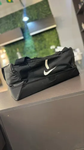 Bolsa Nike Academy unissex