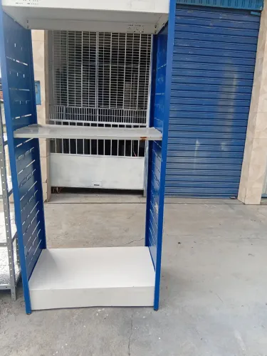 Expositor em AÇO