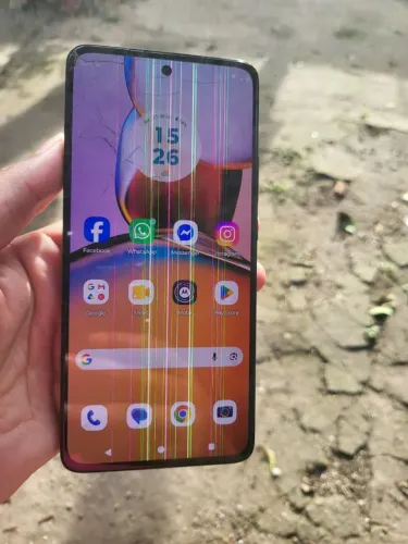 Vendo celular Motorola Edge 30 5G ele está funcionando, porém precisa trocar a tela!