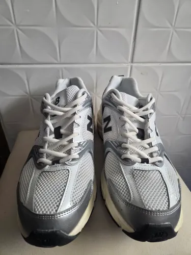 New Balance 530 Tam 42