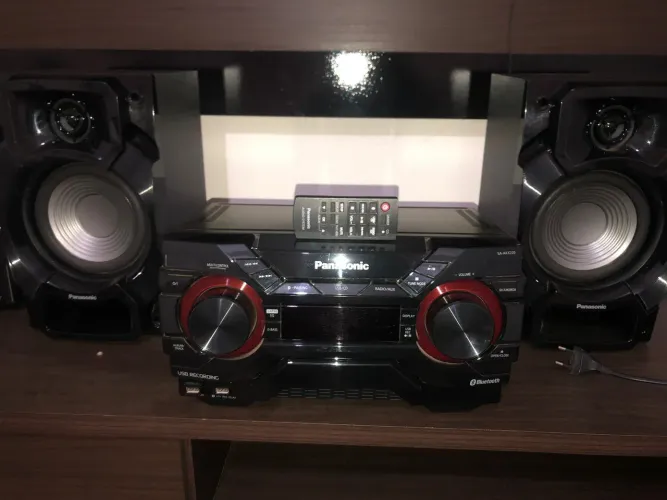 Mini System Panasonic AKX220 - Bluetooth, USB, 450W RMS