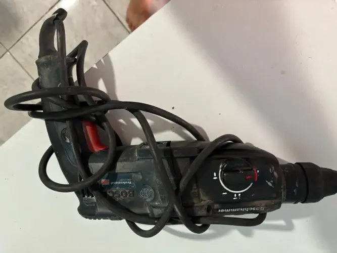 Martelete Rompedor GBH 2-24 D 820W 220V Bosch
