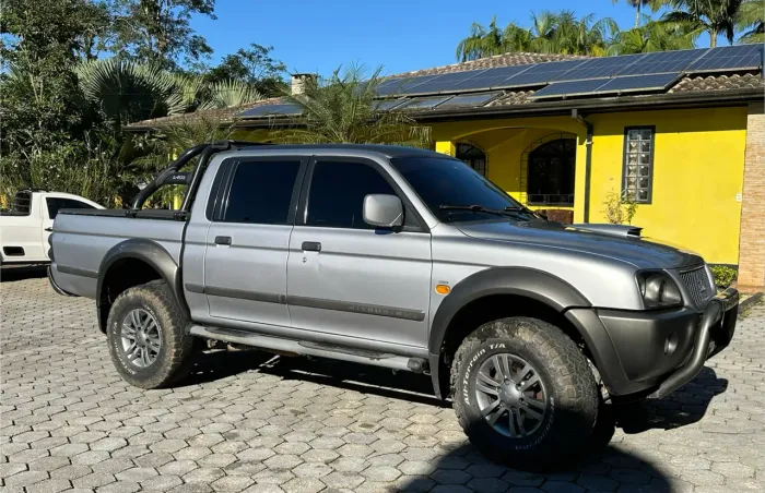 Mitsubishi L200 Outdoor HPE 2.5 4X4 CD T.dies. Mec. 2008