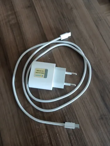 Carregador e Cabo Original Apple