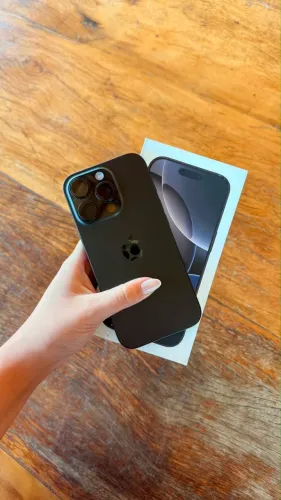 iPhone 16 Pro - 256Gb