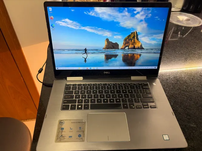 Notebook Dell Inspiron 15 7573 2 em 1 ? Core i7, 12 GB RAM, SSD 480 GB