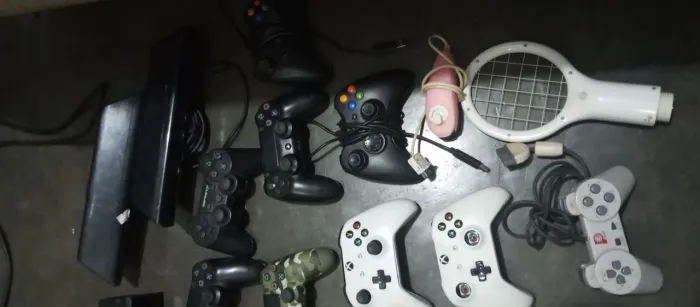 Lote de acessórios de Games 