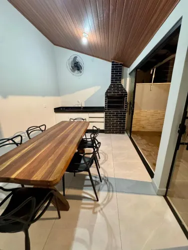 Aluga-se casa com 3/4 sendo uma suíte semi-mobiliado, Cristo Rei - Várzea Grande-MT