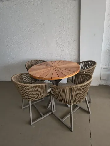 Mesa para área externa