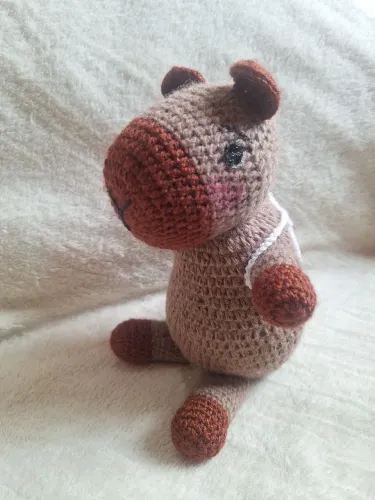 Capivara amigurumi 