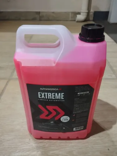 Shampoo automotivo 5L.