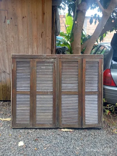 Janela de Cedro 1,50 por 1,20