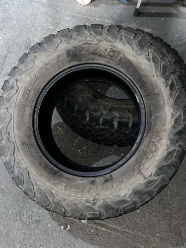 PNEUS USADOS 265/70 R16 AT SENDO 2 REMOLD
