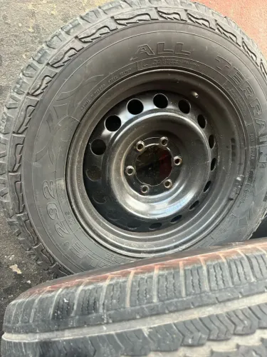 Vendo jogo de rodas aro 17