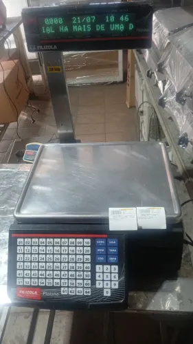 Balança eletrônica e cortador de frios