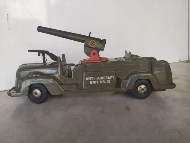 Miniatura de Caminhão Militar
