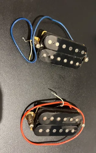 Par de captadores de guitarra