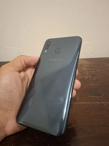 Telefone A30 