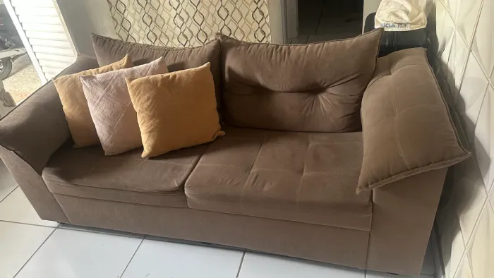 Sofá seminovo