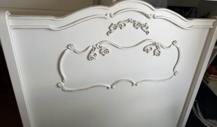 Cama Viúva Branca Estilo Provençal Clássico - Madeira Maciça