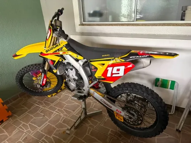SUZUKI RM-Z 250 2013