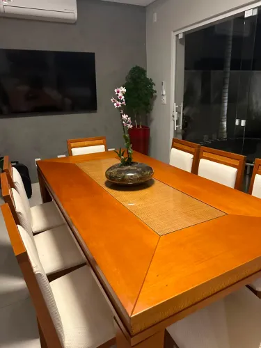 Mesa de Jantar em Madeira Maciça - 2,00 x 0,90 m - 8 Lugares