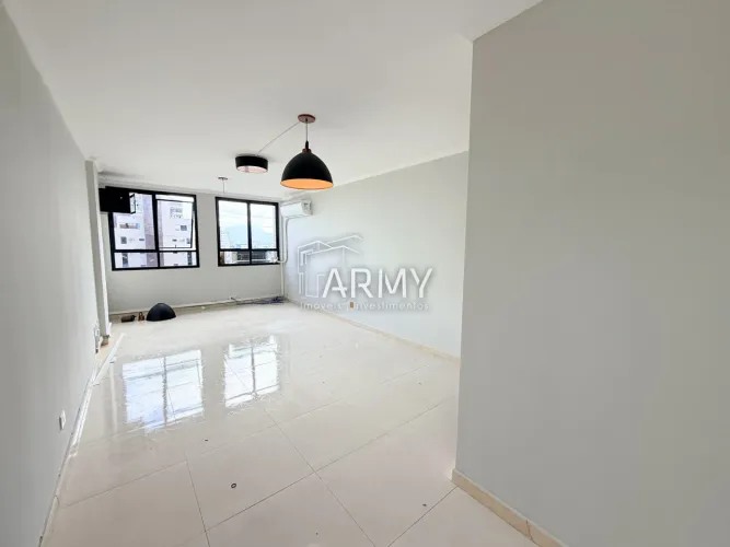 SALA COMERCIAL DE 25M² COM AR CONDICIONADO, BANHEIRO E UMA VISTA LINDA