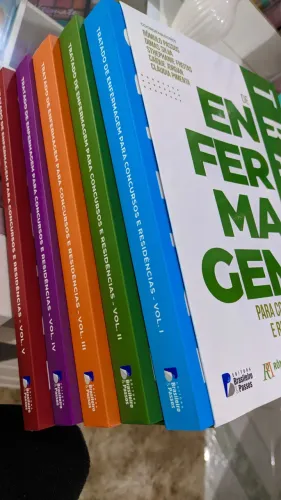 Tratado de enfermagem 2ª edição + tratado do SUS