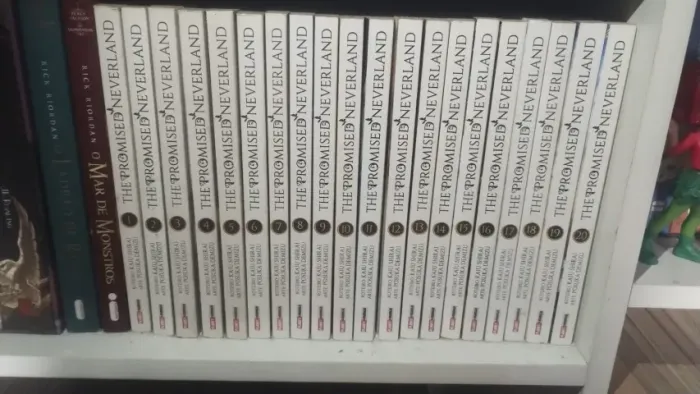Mangá The Promissed Neverland Completo 1 - 20 (LEIA A DESCRIÇÃO)