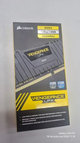 Memória Corsair Vengeance LPX - 1X8GB 2400MHZ