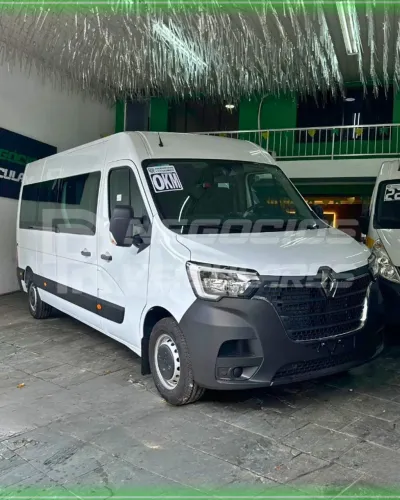 Renault Master 2.3 DCI Executive Longo 16L Dies 2027