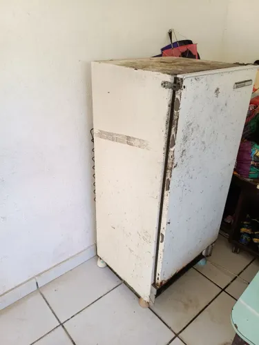 Geladeira Brastemp 250 reais avista