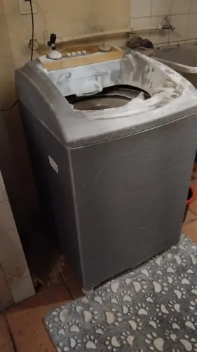 Máquina de lavar usada 