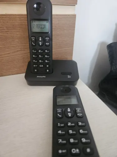 O telefone sem fio Philips Com identificador de chamada e Ramal