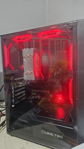 PC Gamer Intel Xeon