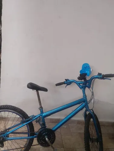 Bicicleta aro 24 azul 