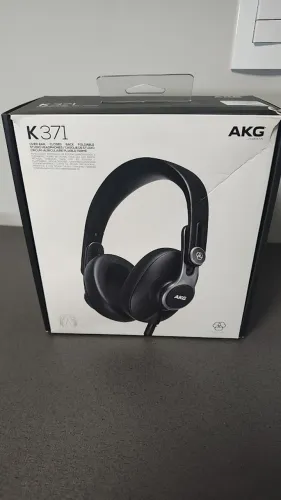 Headphone de estúdio AKG K371