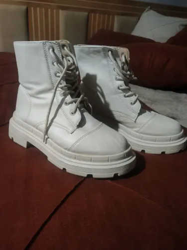 Bota tratorada feminina número 38