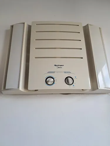 Ar condicionado springer Mideia 9000 btu