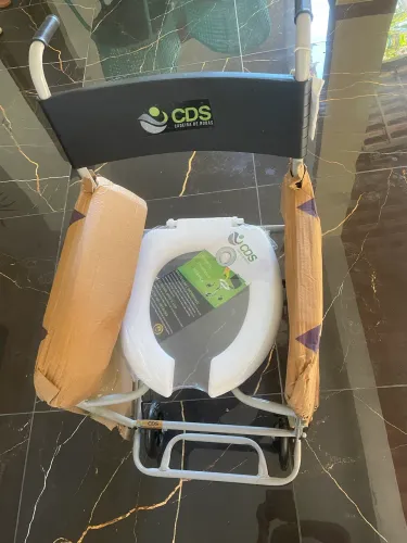 Cadeira de rodas de banho