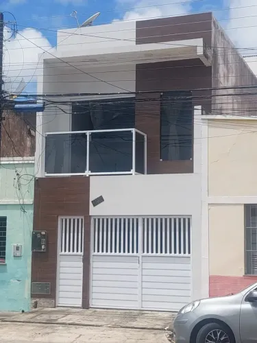vendo casa de andar no Siqueira Campos por 300 mil avista